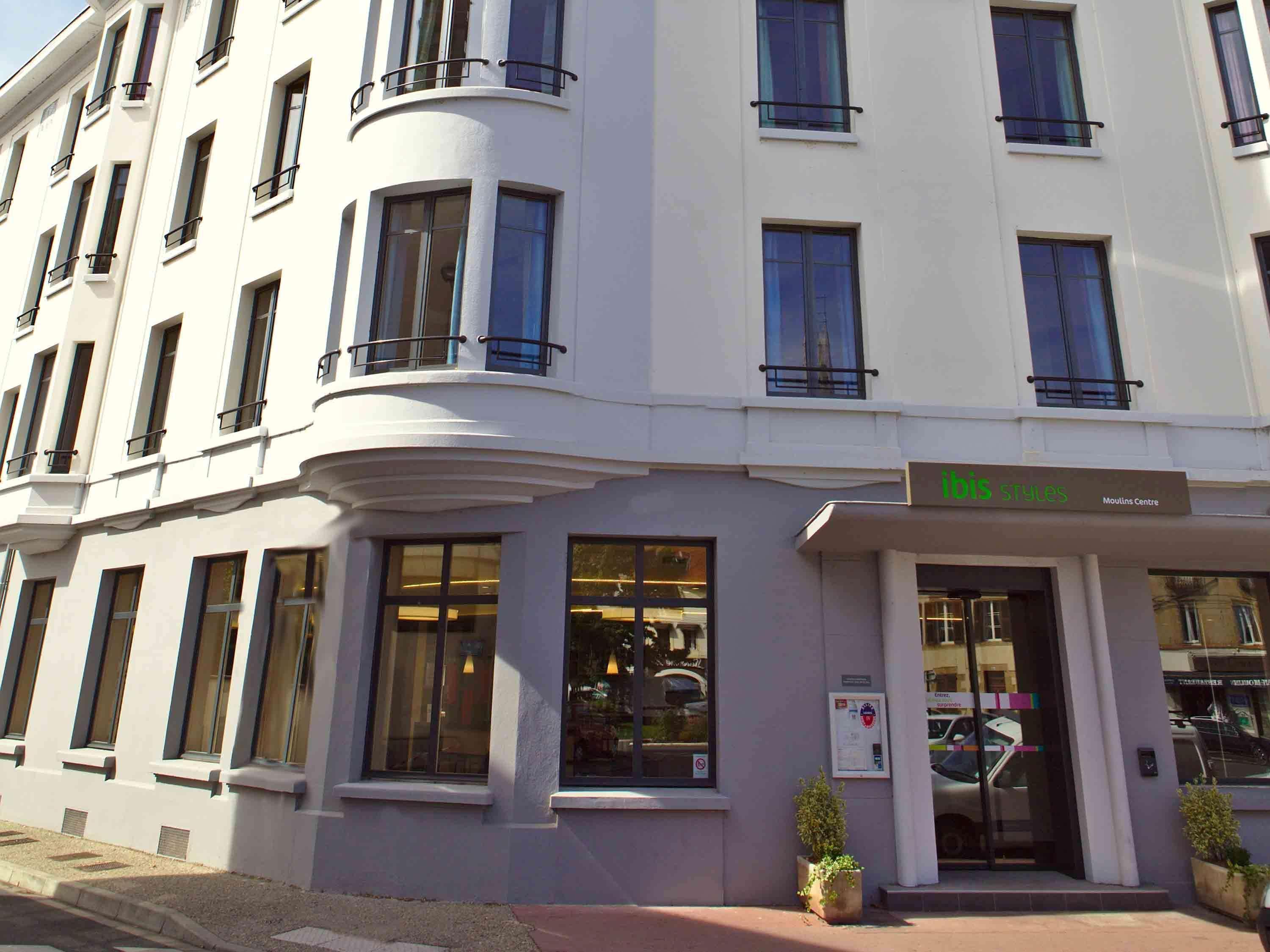 Hotel Ibis Styles Moulins Centre Exterior foto