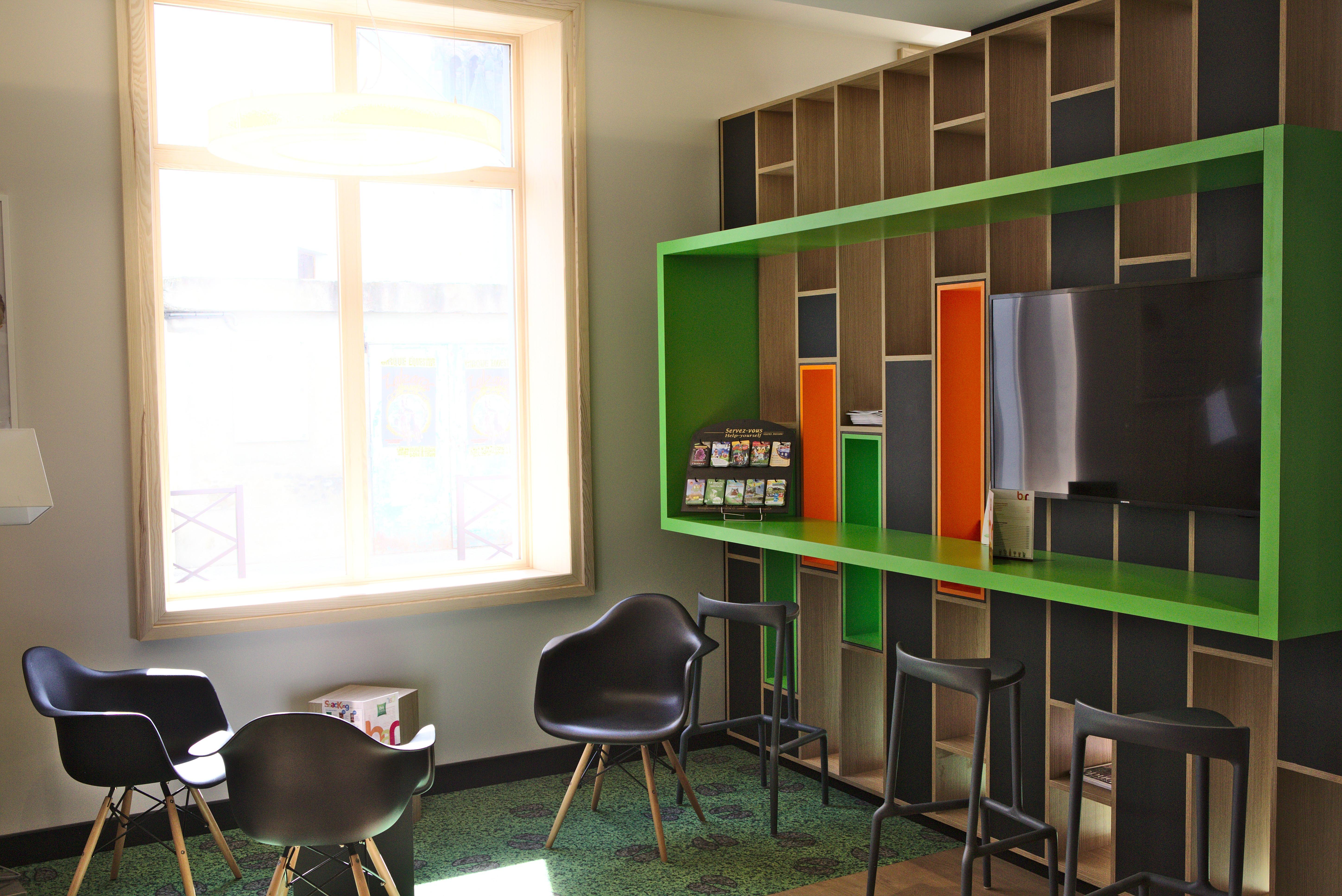 Hotel Ibis Styles Moulins Centre Exterior foto