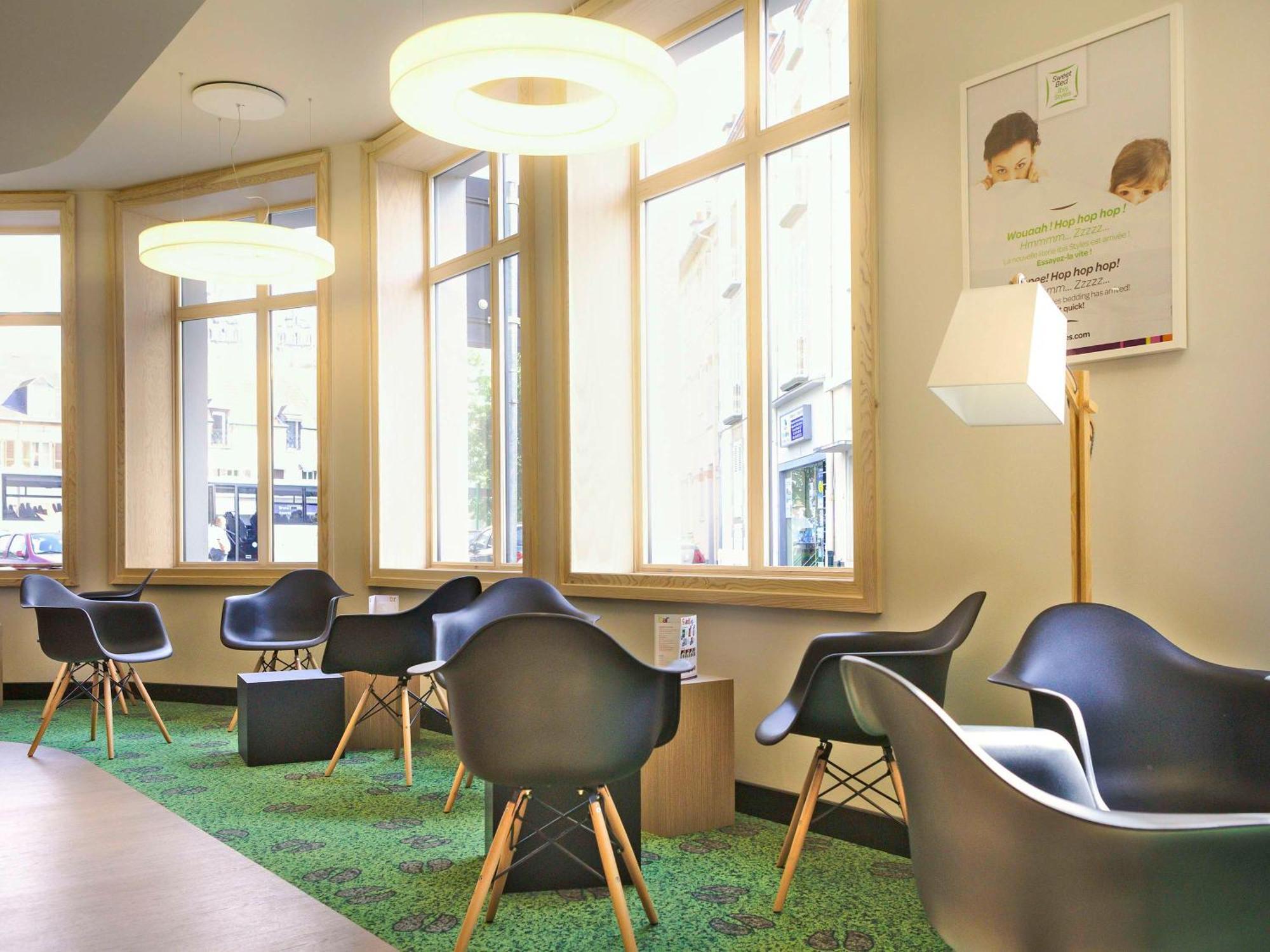 Hotel Ibis Styles Moulins Centre Exterior foto